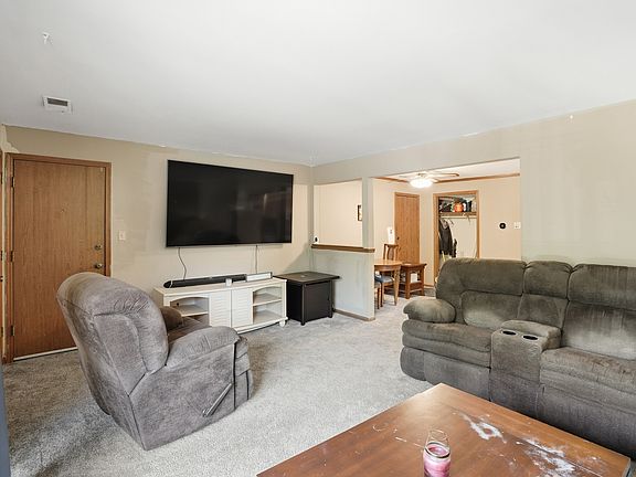 4th image of 14457 Lamon Ave APT 2S