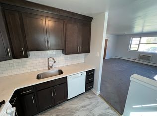 516 Philmar Ct APT B, Springfield, PA 19064