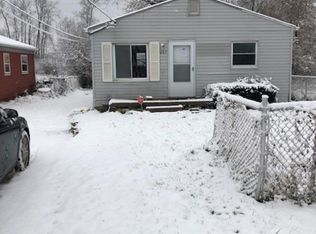 1067 Dunkirk Ave, Mount Morris, MI 48458