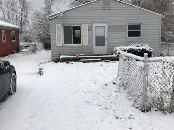 1067 Dunkirk Ave, Mount Morris, MI 48458