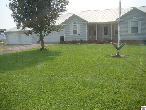3rd image of 115 Meadowbrook Dr