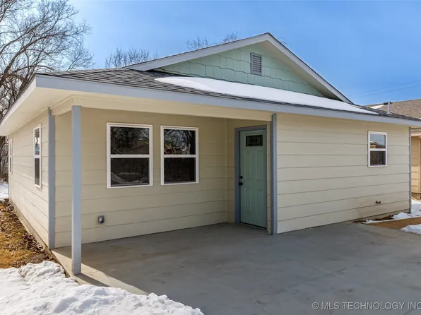 120 E 7th St, Chelsea, OK 74016