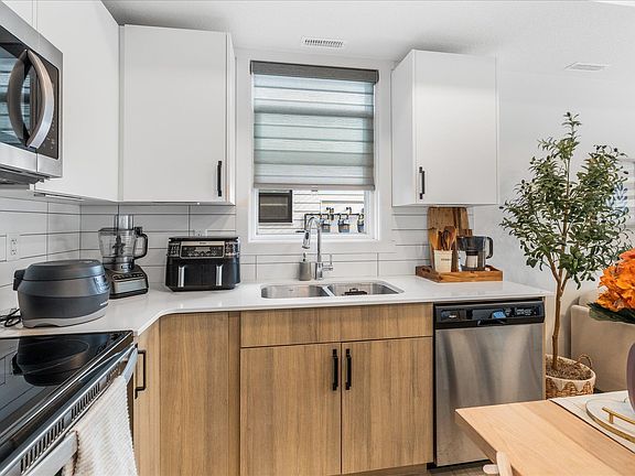 4th image of 860 Secord Blvd NW #104