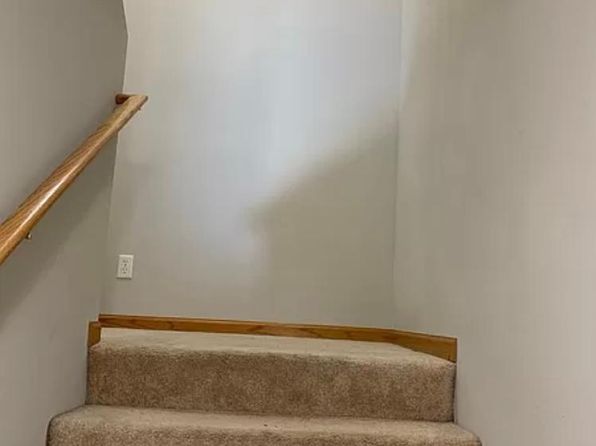 5679 Oak Village Dr