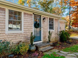10 Greenwood Rd, East Falmouth, MA 02536