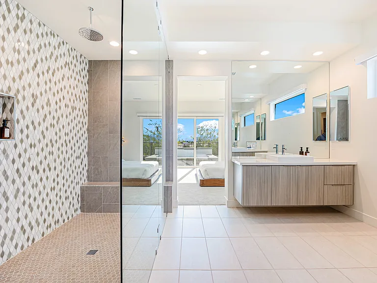 Master Suite Bathroom