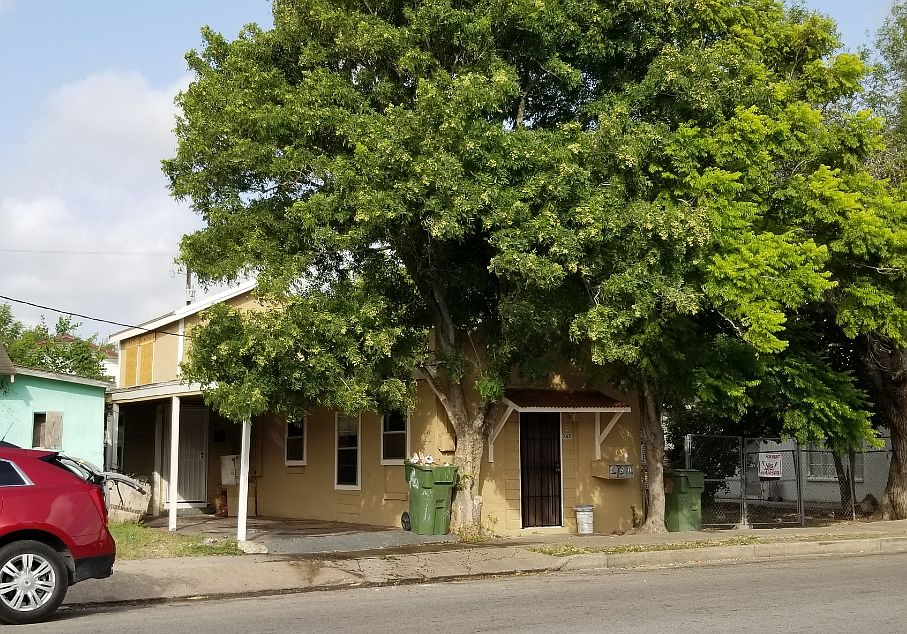 1st image of 340 E Jefferson St APT 1