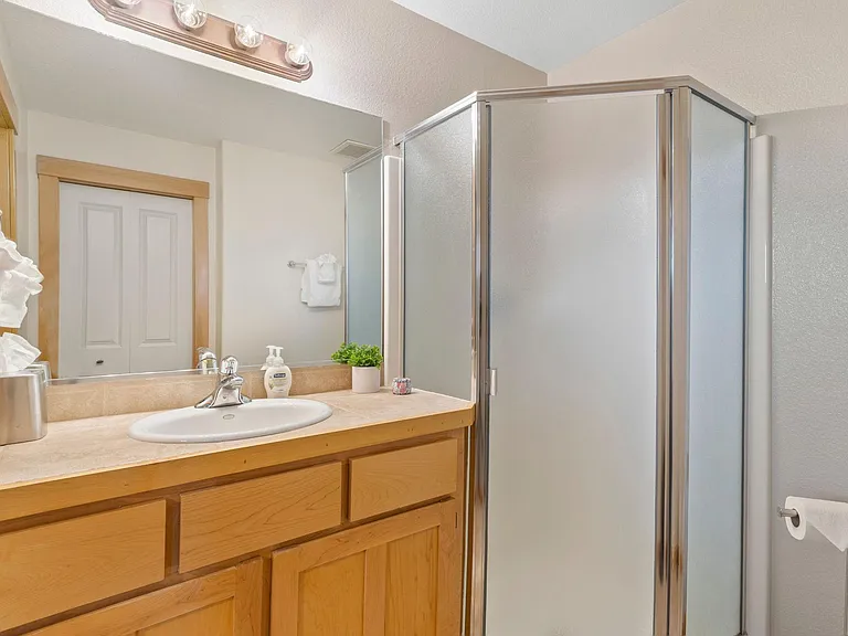 415 Mason Ct #5B — Photo 15