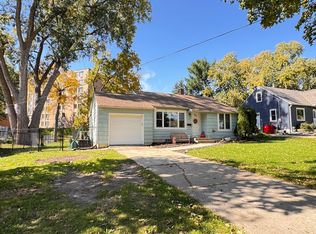 905 9th Ave NW, Rochester, MN 55901