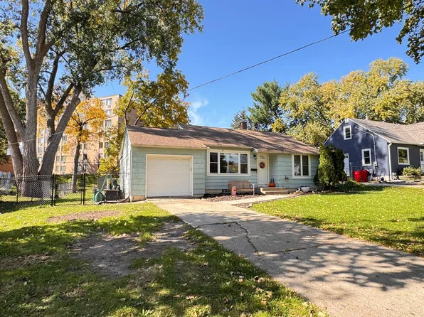 905 9th Ave NW, Rochester, MN 55901