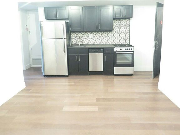 2nd image of 843 Dekalb Ave #3D