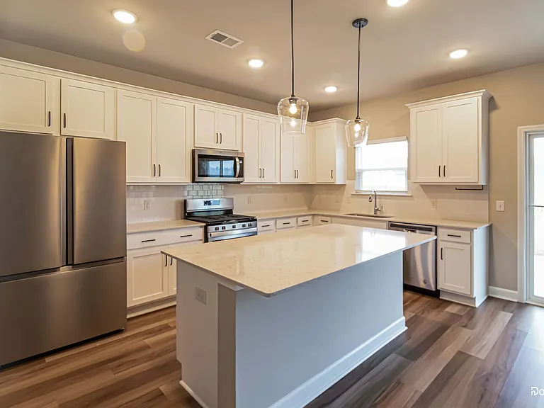 429 Carrara Dr — Photo 4
