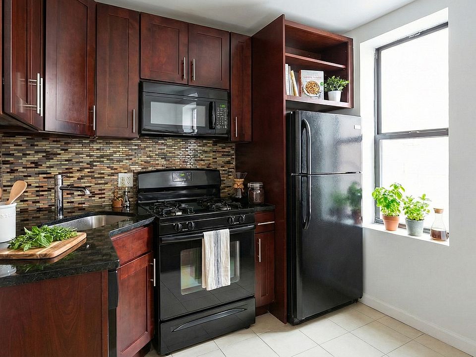 2nd image of 216 E 105th St #7