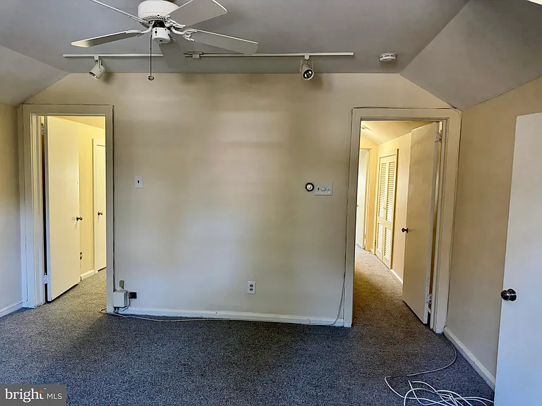 8233 Fairview Rd — Photo 29