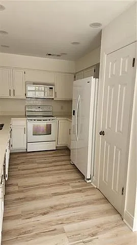 812 N Lake Verret Ct — Photo 18