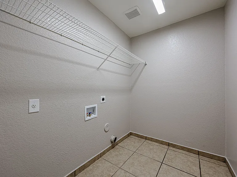 2648 S 84th Gln — Photo 20