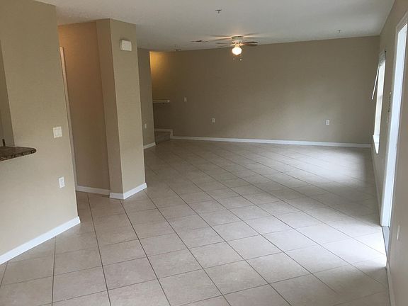 3rd image of 9059 Gervais Cir