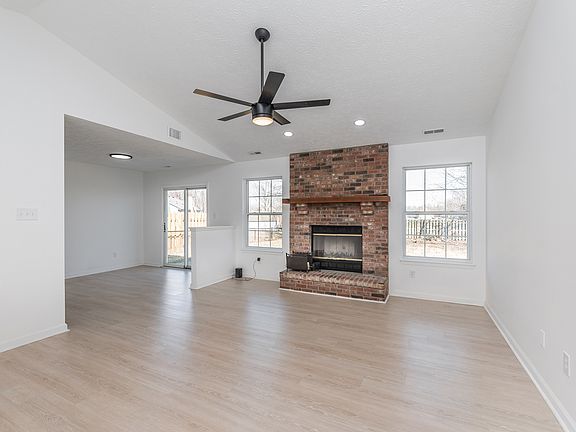 3rd image of 6132 Miller Woods Ln