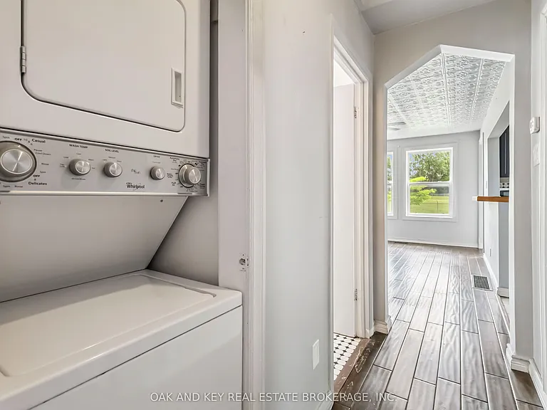 487 Burbrook Pl — Photo 26