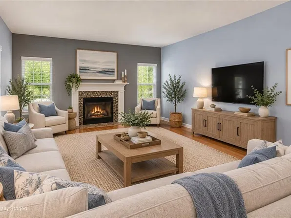 22 Arbor Dr, Coventry, RI 02816