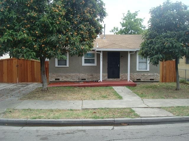 1st image of 2436 E Sonora St