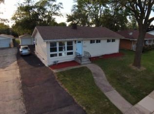 121 Saint Joseph Ave, Joliet, IL 60436