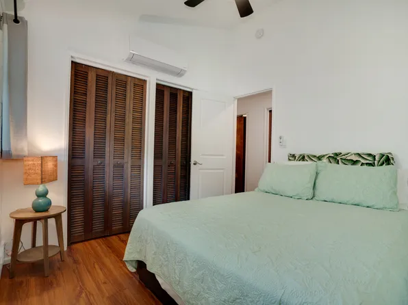 6312 Ookala Pl, Honolulu, HI 96825