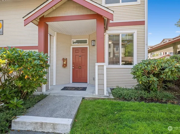 14820 29th Avenue W #D102, Lynnwood, WA 98087