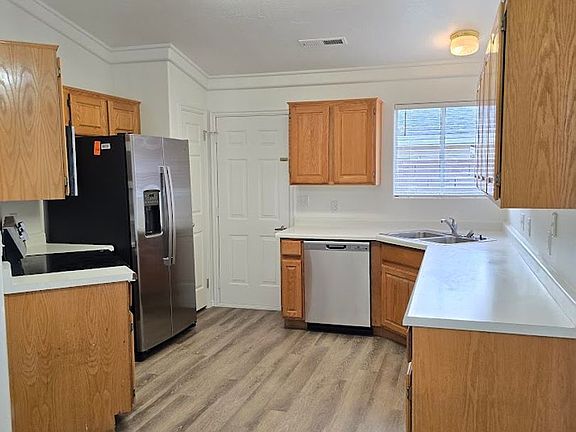 4th image of 710 S Indian Hills Dr Unit 60