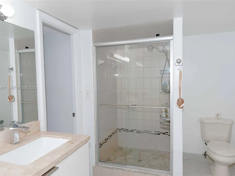 210 Sea View Dr #405 — Photo 9