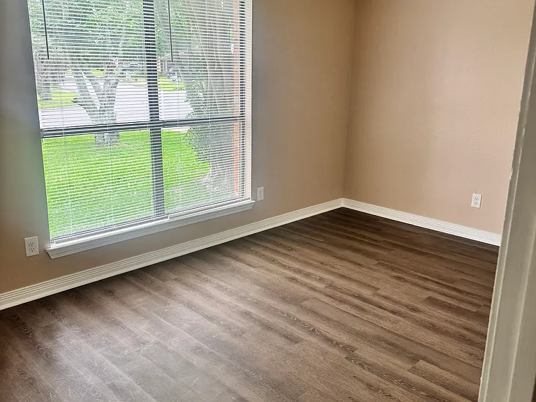 2170 Baywood Dr — Photo 8