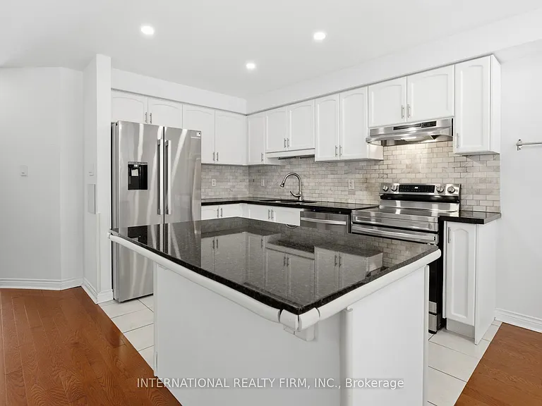 68 Old Orchard Cres — Photo 15