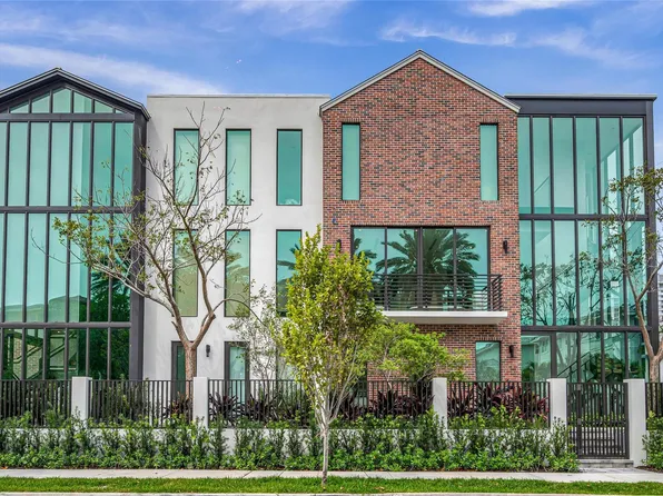 215 SE 10th Terrace #215, Fort Lauderdale, FL 33301