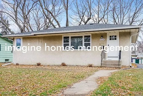 5024 Monroe St NE Photo 1