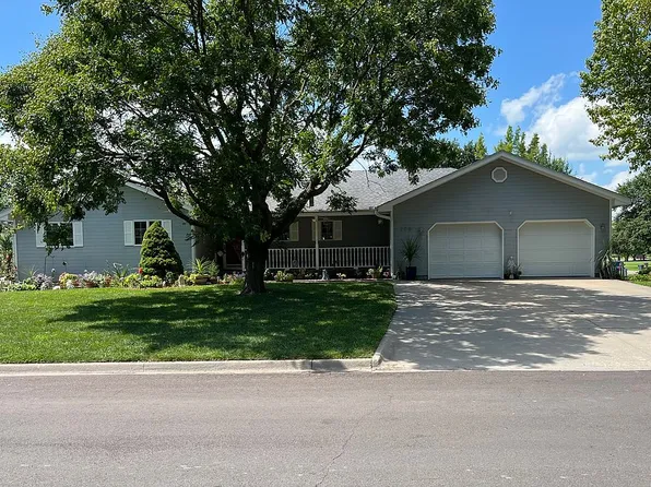 208 W Lasley St, Saint Marys, KS 66536