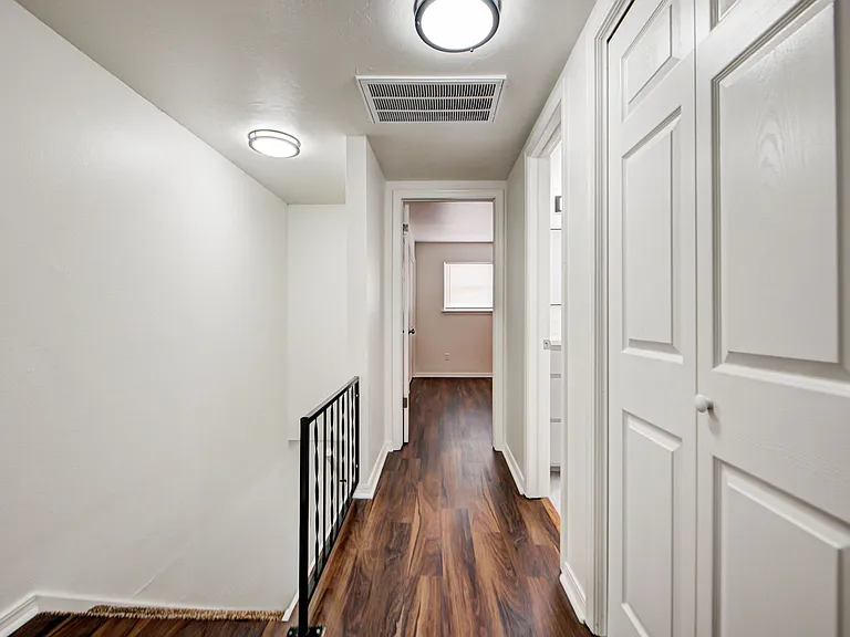 2112 Melrose Dr #1 — Photo 14
