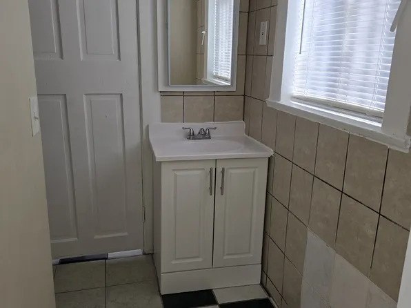 336 W 41st St, Los Angeles, CA 90037