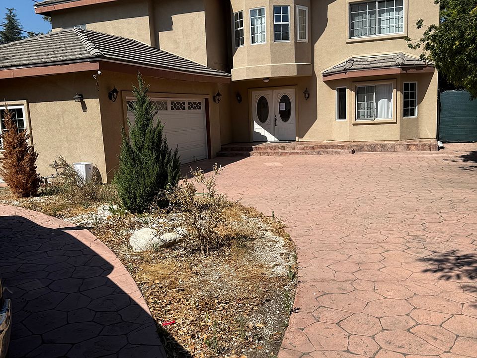 1st image of 5224 Woodlake Ave