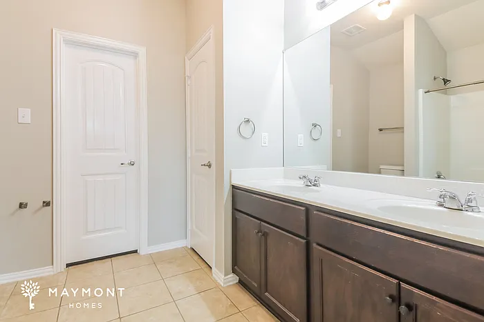 118 Hamilton Dr — Photo 10
