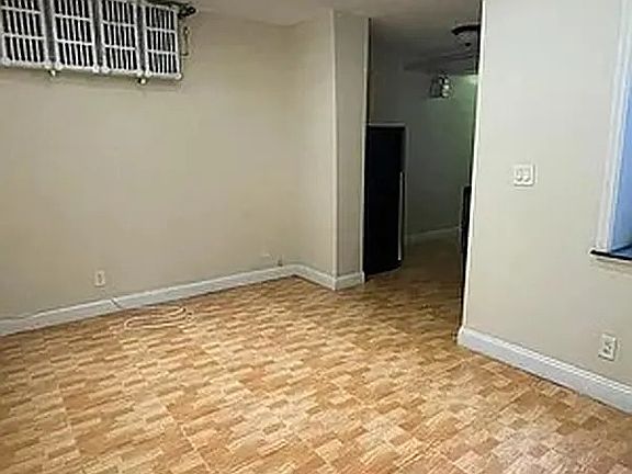 4th image of 465 W 159th St Bsmt B2