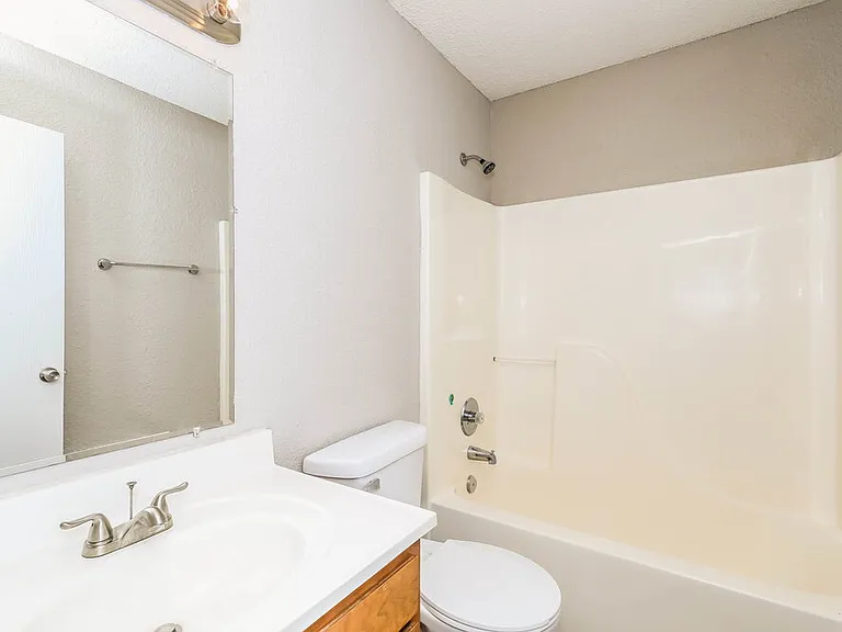 4009 Dogwood Ln — Photo 15