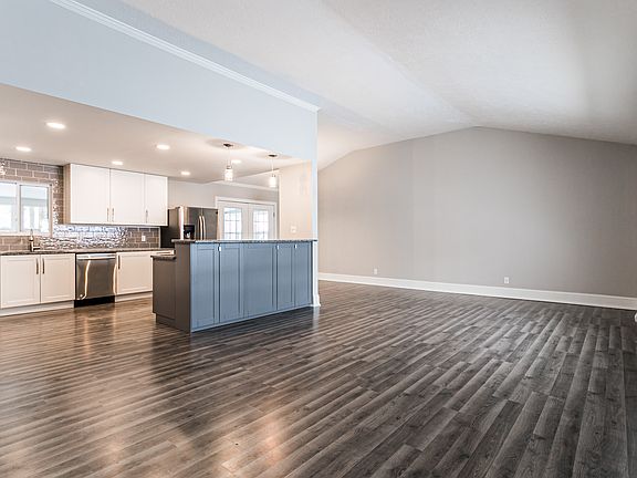 4th image of 6147 Saint Joseph Dr