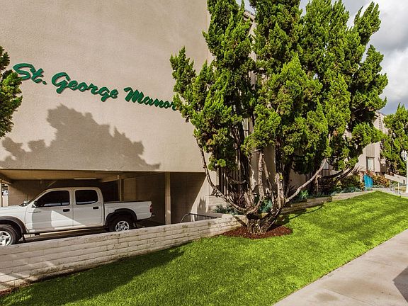 4th image of 4776 Lamont St APT 13