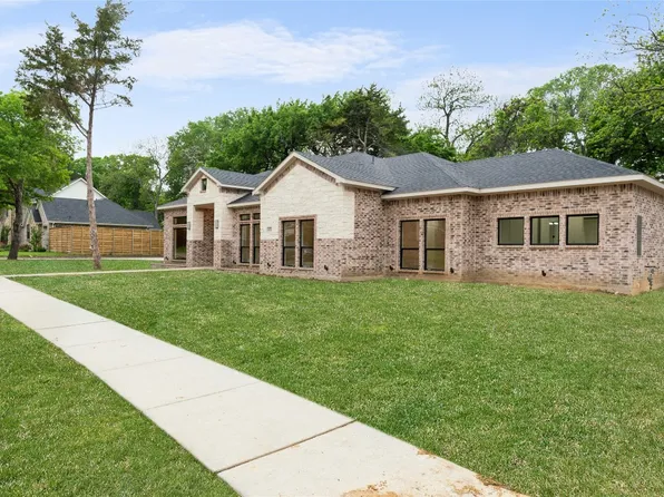 1555 Hamilton Dr, Cedar Hill, TX 75104