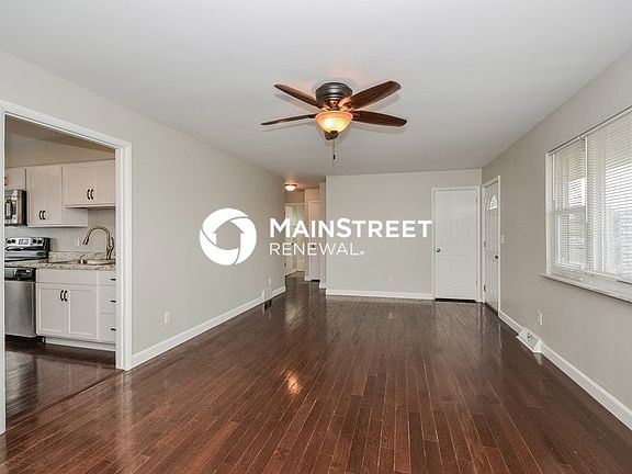 3rd image of 10812 Lemarie Dr