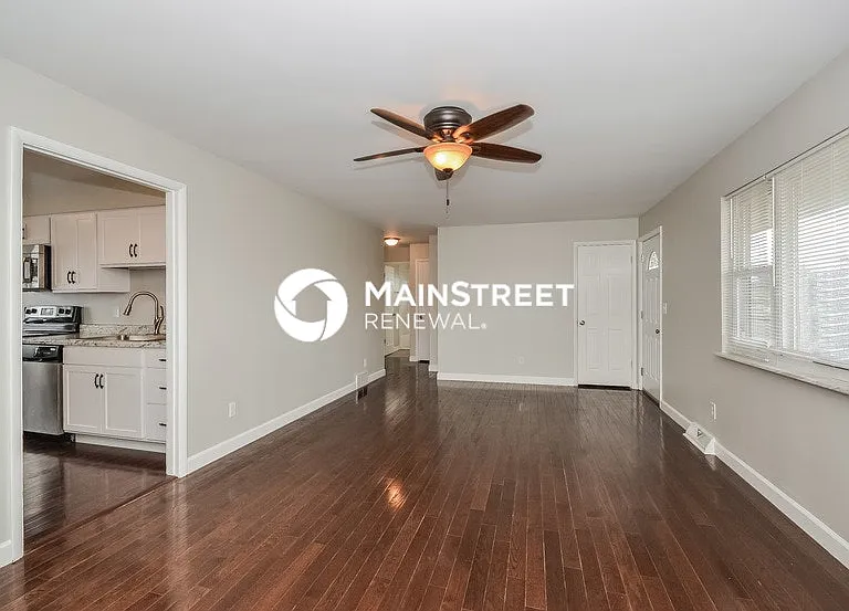 10812 Lemarie Dr — Photo 3