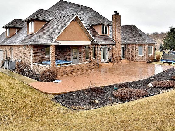 3rd image of 12555 Thornberry Dr