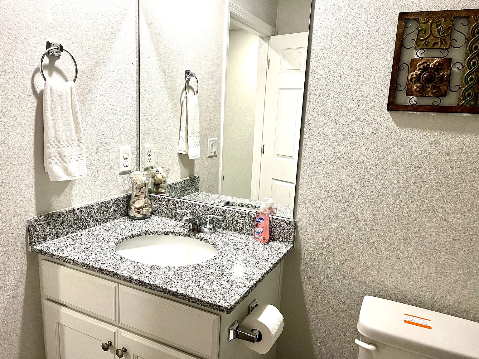 4 bed, 1517 sqft, $2,300 — Photo 4