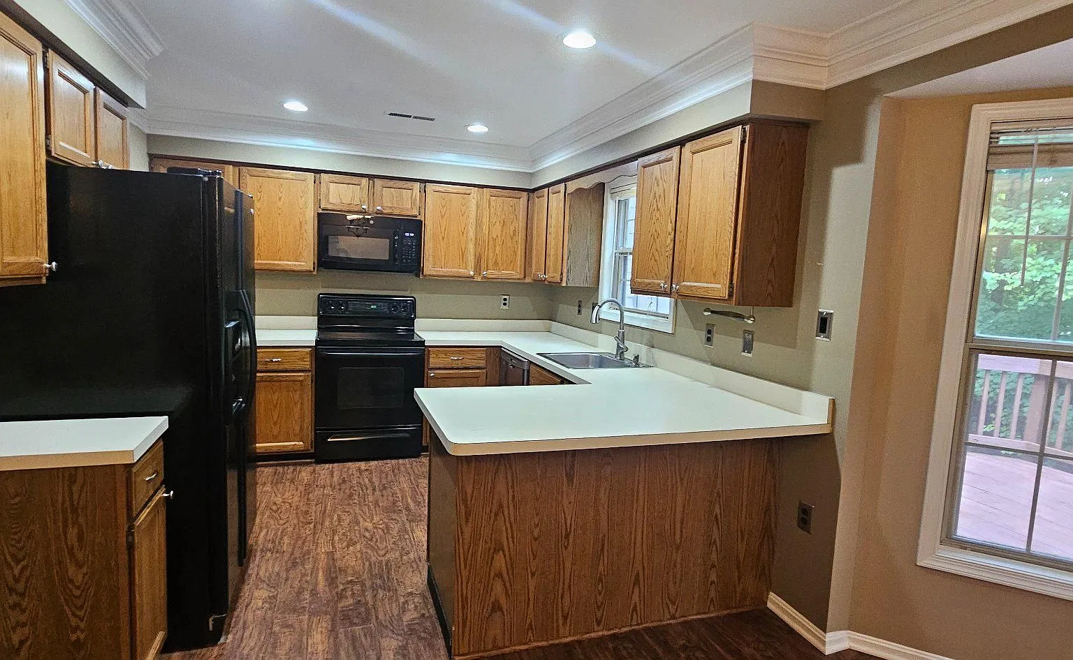 2 bed, 2.5 bath, 2032 sqft, $2,700 — Photo 4