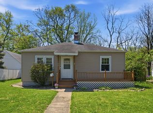 102 18th Ave, Moline, IL 61265